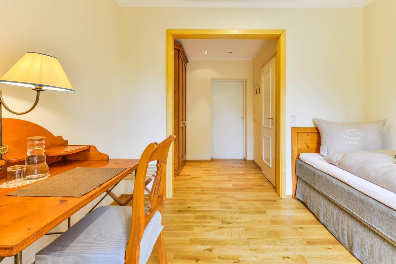 Seinz Wisdom Resort - Bio-Hotel Vegan-Vegetarisch Bad Kohlgrub Buitenkant foto